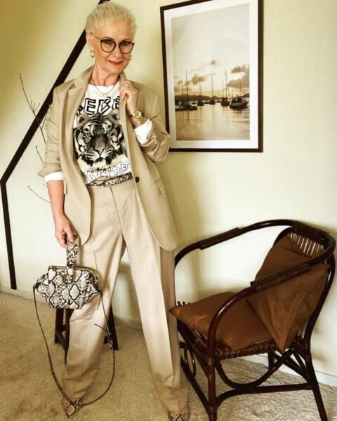 Cum ar trebui să se îmbrace doamnele de după 60 de ani pentru a atrage privirile celor din jur: 17 propuneri ale unei fashionistă stilate